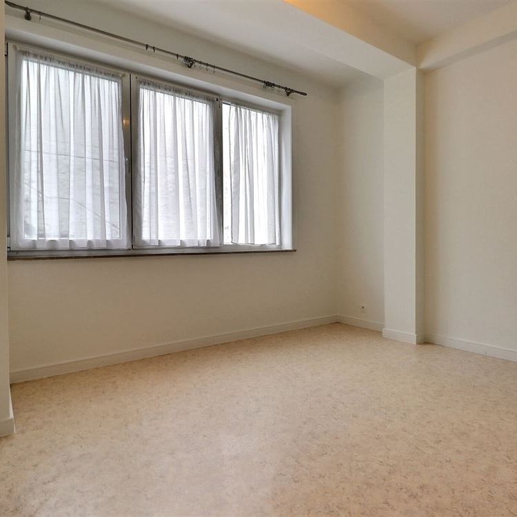 Appartement 1 chambre de +/- 50 m2 avec cave - Photo 1