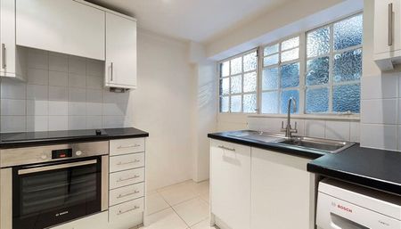 A well-presented two double bedroom flat on the 2nd floor (with a lift) of a well maintained portered building on Fulham Road with access to communal gardens. EPC rating C | Council Tax Band G - Photo 2