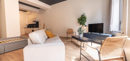 Business Studio - Photo 5