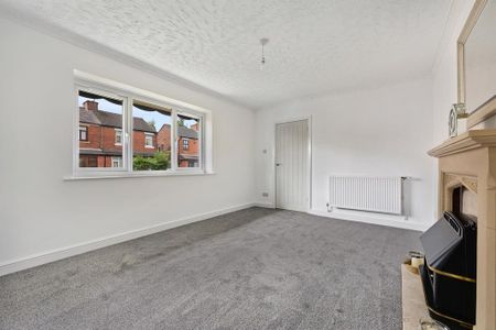 3 bedroom semi-detached house to rent - Photo 2