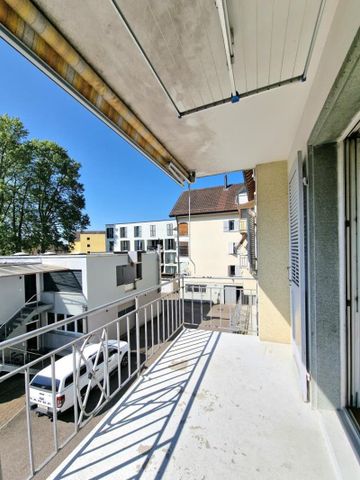 "Grossräumige Wohnung mit zwei Balkonen in zentraler Gegend - 1. Monat" - Foto 4