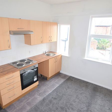 To Let 1 Bed Apartment - Photo 3