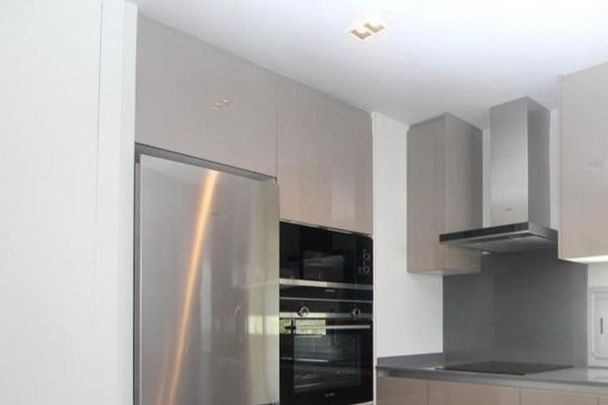 Luxury Apartment for rent in Estepona, Spain - Photo 1