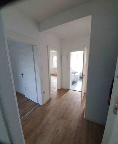 Schöner Wohnen in dieser kuscheligen 3 Zimmer-Wohnung! - Photo 3