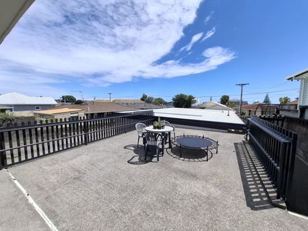 3/33 Fulford Street, NP Central - Photo 5