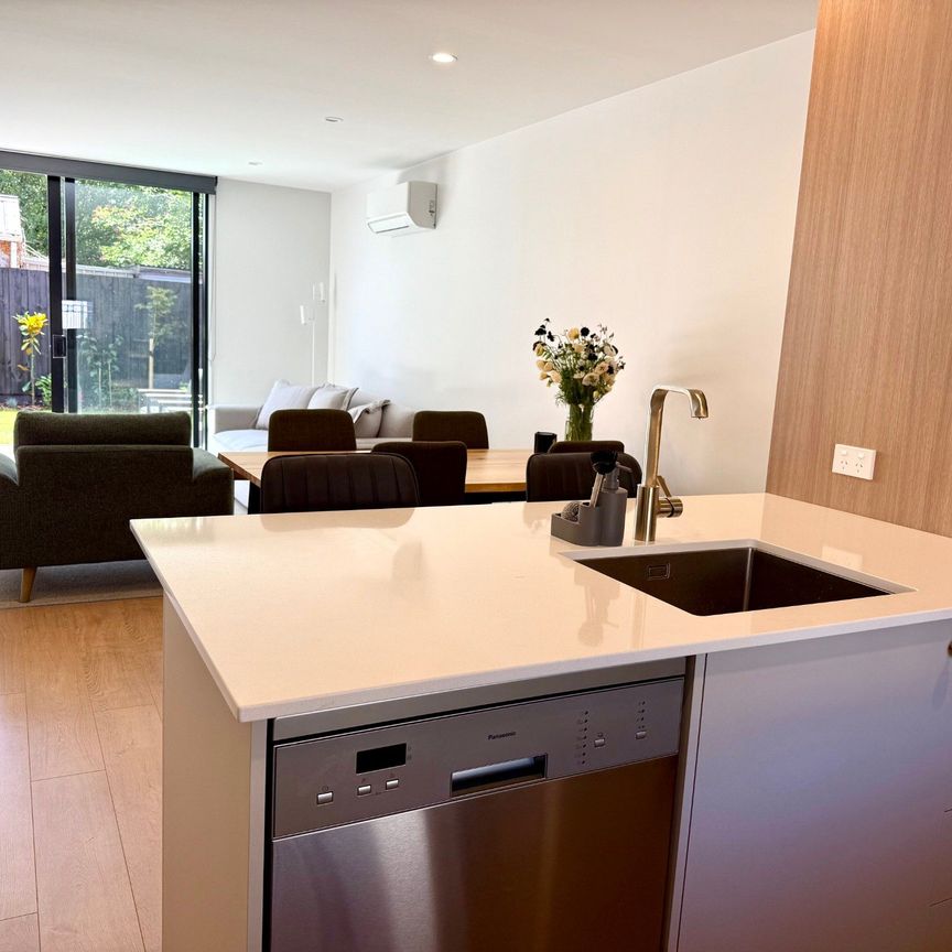 St. Albans, 2 bedrooms - Photo 1