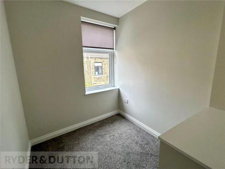 2 bedroom end of terrace house to rent - Photo 3