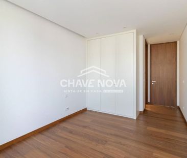 4 bedroom luxury Apartment for rent in Santa Maria da Feira, Portugal - Photo 3