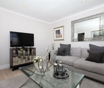 3 bedroom flat to rent - Photo 5