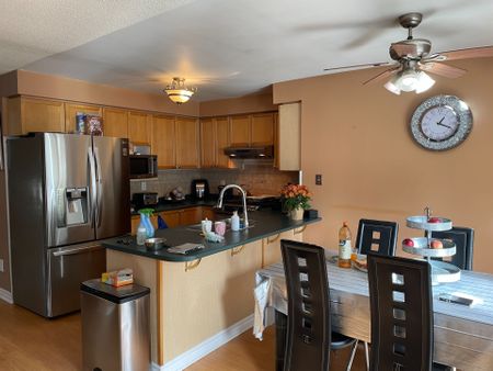 For Lease - 37 Sylwood Crescent, Vaughan, Ontario - Photo 5