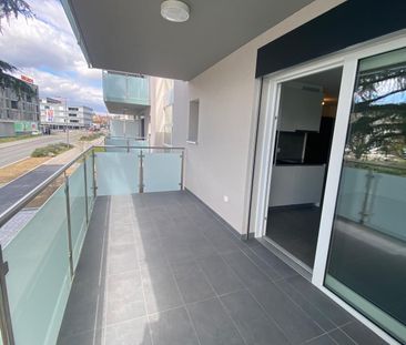 Studio Neuf 1st floor with large balcony near UNIL / EPFL - Photo 4