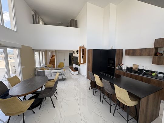 Location Appartement 4 pièces 100m² MARSEILLE 12ème - Photo 1