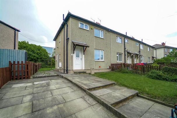 Windermere Avenue, Burnley - Photo 1