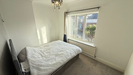 Deightonby Street, Rotherham, Thurnscoe - Photo 3