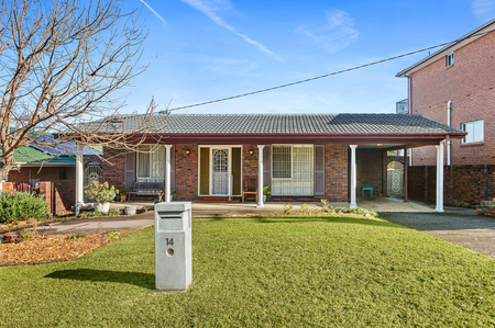 14 Bruce Avenue, Mount Warrigal NSW 2528 - House For Rent | Domain - Photo 3
