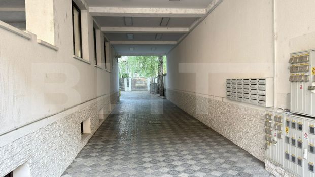 Garsonieră ultracentrală de închiriat – cu terasă, dis - Photo 1