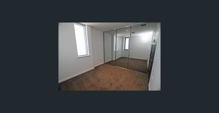 SUPERBLY APPOINTED EXECUTIVE APARTMENT - Photo 4