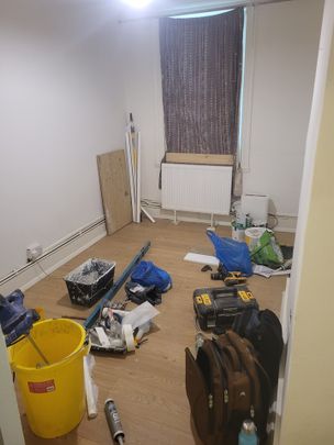 1 Bed Flat, Rosendale Road, SE21 - Photo 1