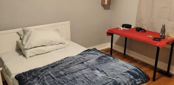 For Lease - 81 Bowerbank Drive Unit# Upper, Toronto, Ontario - Photo 2