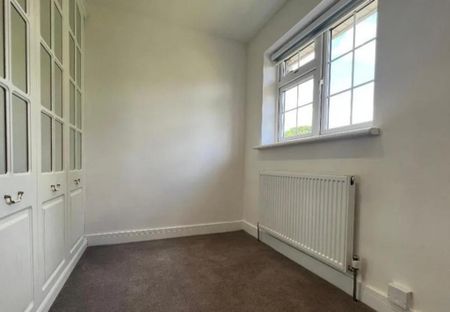 5 bedroom detached house to rent - Photo 4