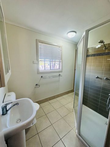 5-7 Borland Street, Roma, QLD 4455 - Photo 3