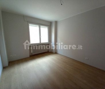 Trilocale piazza Libertà 21, Centro, Quarona - Photo 2