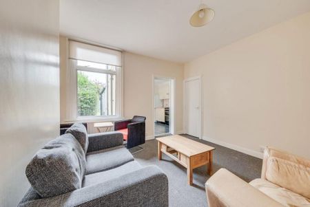 5 bedroom house to rent - Photo 2