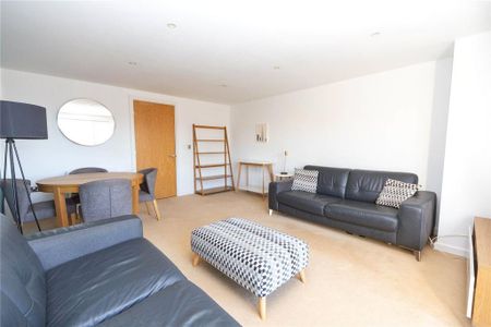 2 bedroom apartment to rent - Photo 4