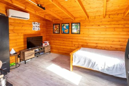 Sunny 2-3 Bedroom on Islington! - Photo 4