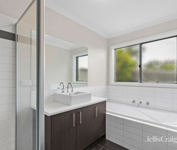 5 Silverdale Drive, Darley VIC 3340 - House For Rent | Domain - Photo 1