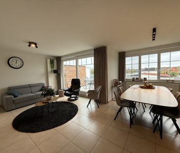 Ruim appartement met twee slaapkamers en terras - Foto 3