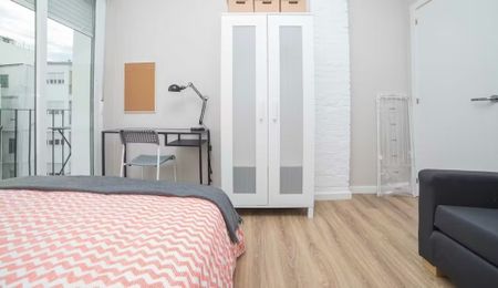 Carrer del Comte d'Altea, Valencia, Valencian Community 46005 - Photo 2