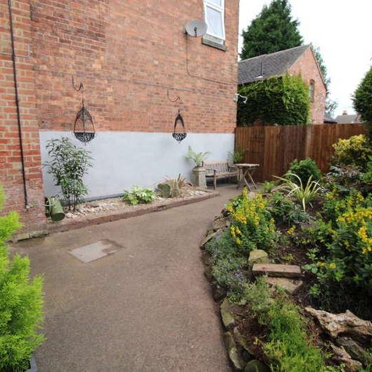 Ashby Road, Staffordshire, Burton Upon Trent, DE15 - Photo 1