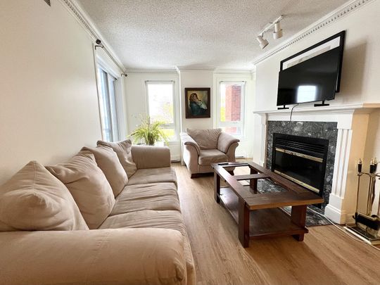 939 North River Rd - Photo 1