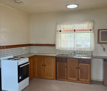 Quiet country living - Close to Marong - Photo 1