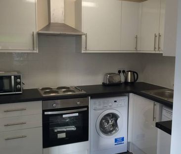 Canterbury Way Room 5 - Photo 2