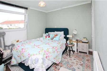 Caerphilly, CF83 - Photo 4