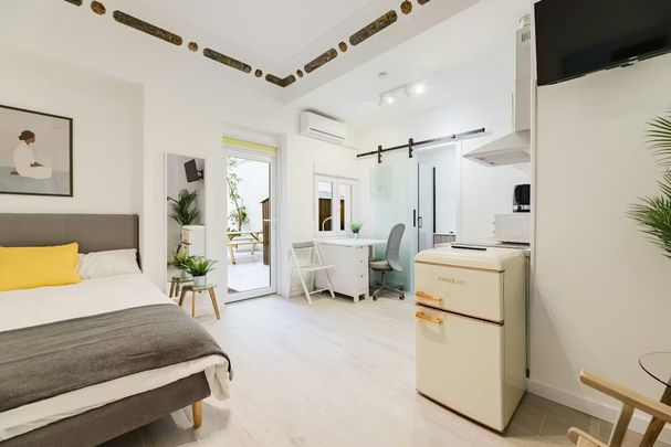 Carrer d' Antonio Ponz, Valencia, Valencian Community 46011 - Photo 1