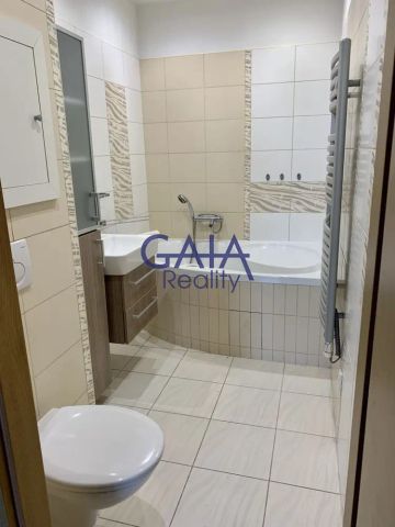 Pronájem bytu 2+1 se šatnou a lodžií - Photo 5