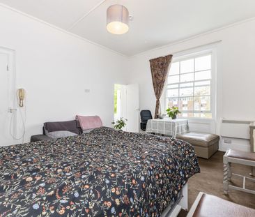 studio to rent Claremont Road, Surbiton, KT6 - Photo 2