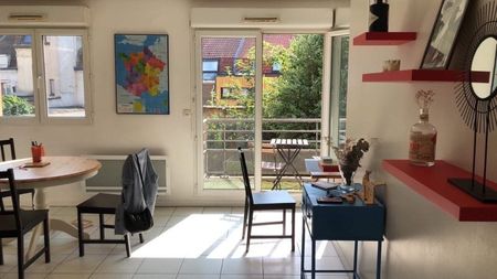 Location Appartement 2 pièces 50m² LILLE 59000 - Photo 2