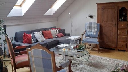 2½ Zimmer-Dachwohnung in Ebmatingen (ZH), möbliert, auf Zeit - Photo 2