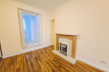 Graig Terrace, Swansea, SA1 - Photo 2