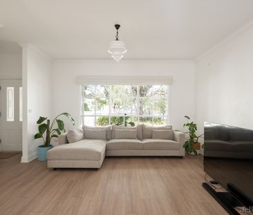 34 Henty Street, Reservoir - Photo 3