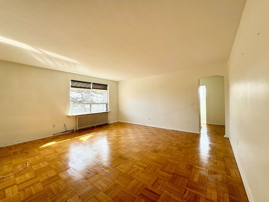 For Lease - 2696 Lake Shore Boulevard Unit# 16, Toronto, Ontario - Photo 1