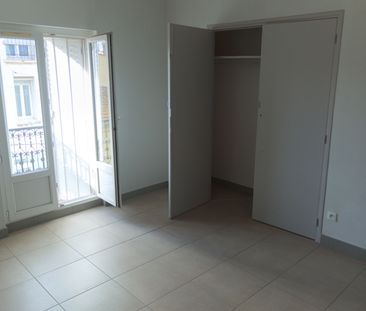 Location Appartement 4 pièces 97m² CUXAC D AUDE 11590 - Photo 3