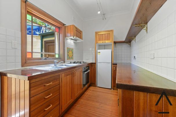 Stylish Two-Bedroom Apartment in the Heart of Vibrant Newtown - Photo 1