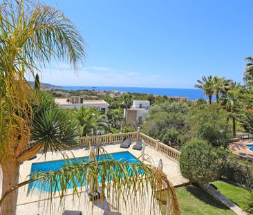 Elegant luxury villa with stunning sea views in Nova Santa Ponsa - Photo 6