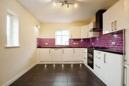 2 bedroom flat to rent - Photo 5