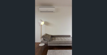 3 Level Modern Townhouse In Prime Location - Photo 3